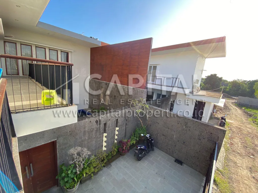 Jual villa modern 2 lantai di Canggu Berawa Bali | iklanova.com