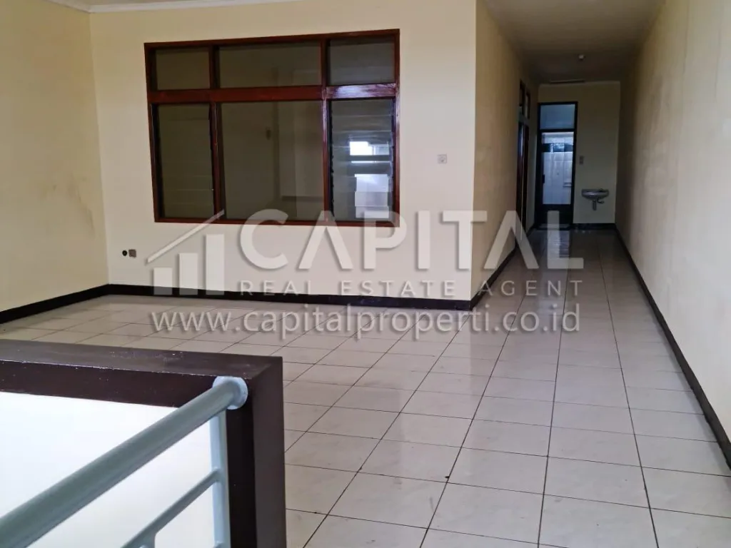Jual/Sewa ruko strategis 3 lantai di mainroad Kopo Bandung | iklanova.com
