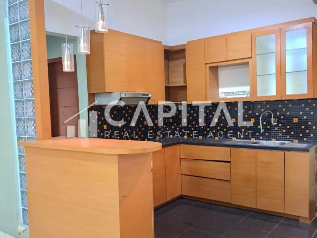 Jual/sewa rumah 1.5 lantai di Mekarwangi | iklanova.com