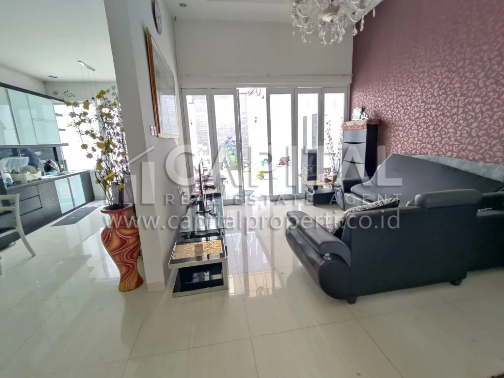 Jual/Sewa rumah cakep di Kota Baru Parahyangan Tatar Jingganagara | iklanova.com