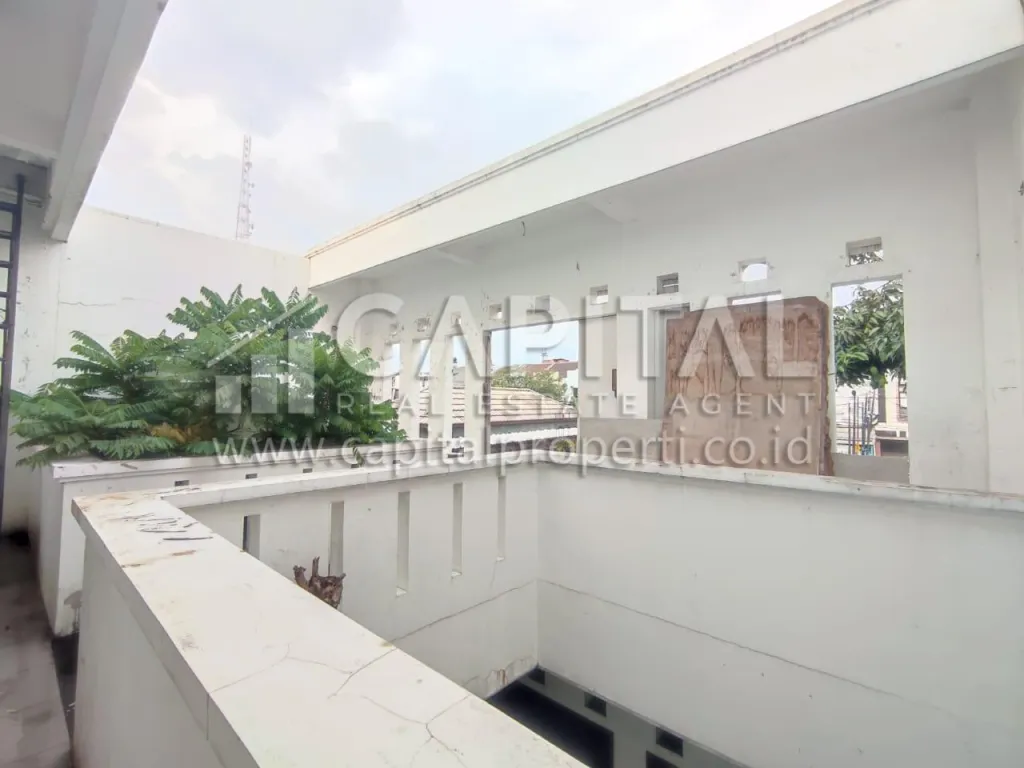 Jual/Sewa rumah usaha/ruko strategis di area Antapani Bandung Kota | iklanova.com