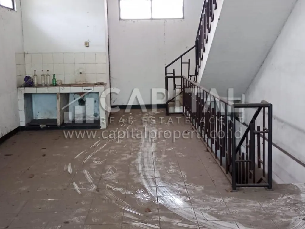 Murah ! Jual cepat ruko 3 lantai di mainroad Antapani Bandung | iklanova.com