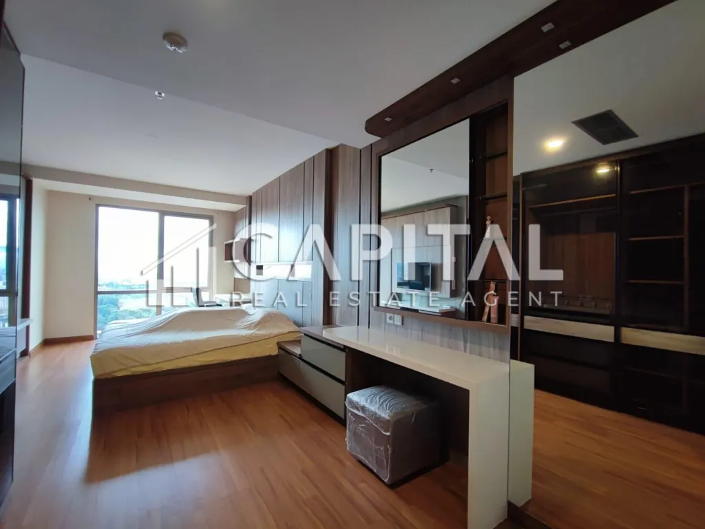 Sewa apartemen lux 3BR di Hegarmanah Residence Bandung | iklanova.com