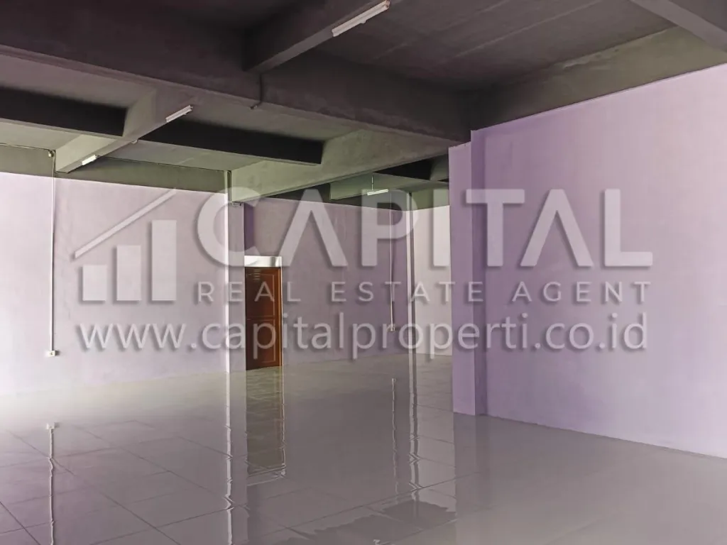 Sewa gudang/ruang usaha baru di mainroad Rancabolang Gedebage Bandung | iklanova.com