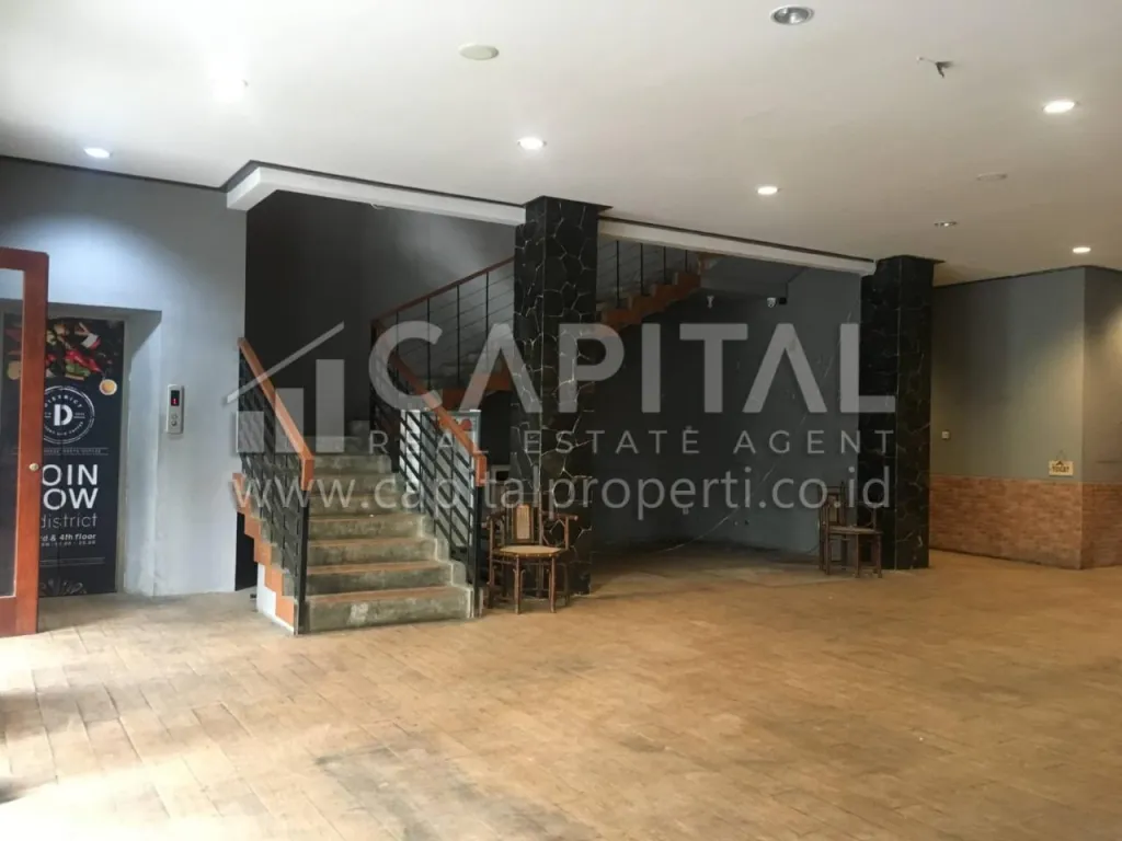 Sewa ruang usaha 2 lantai di Dipatiukur Bandung | iklanova.com