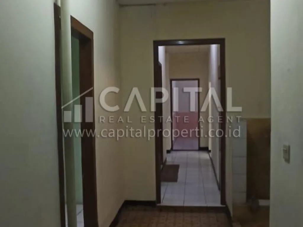 Sewa ruang usaha 3 lantai strategis di Abdul Rahman Saleh Bandung | iklanova.com