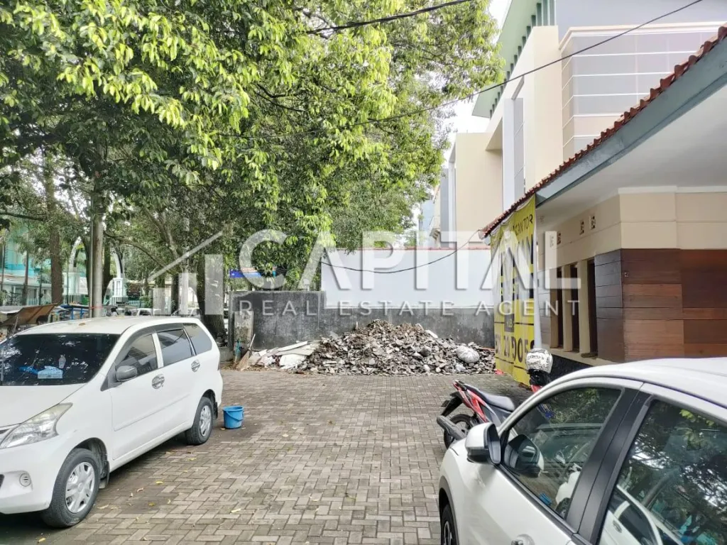 Sewa ruang usaha ex cafe di Jalan Cimanuk Bandung | iklanova.com