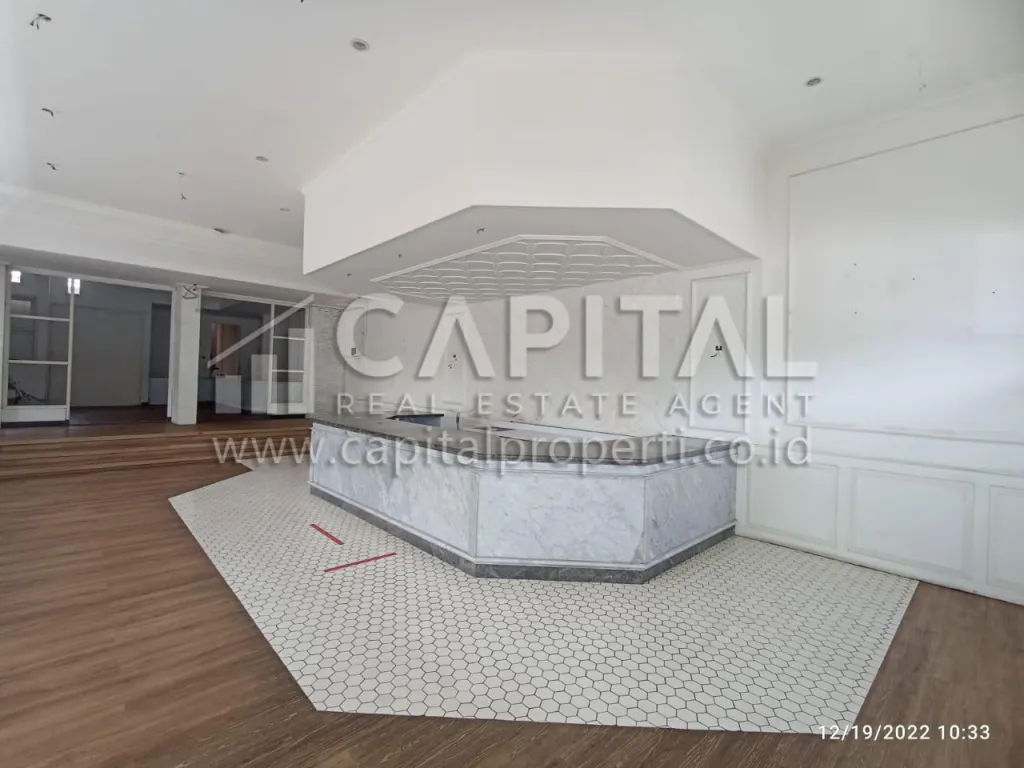 Sewa ruang usaha strategis di sayap Riau Bandung | iklanova.com