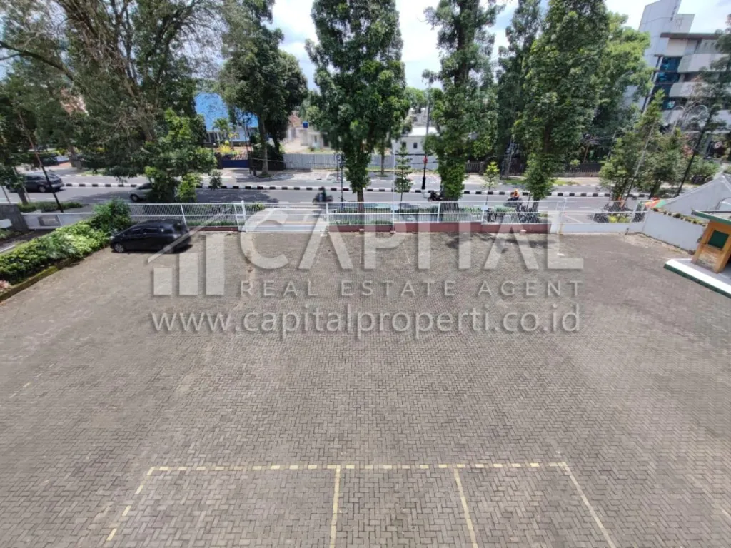 Sewa ruang usaha strategis untuk kantor di mainroad Dago Bandung Kota | iklanova.com