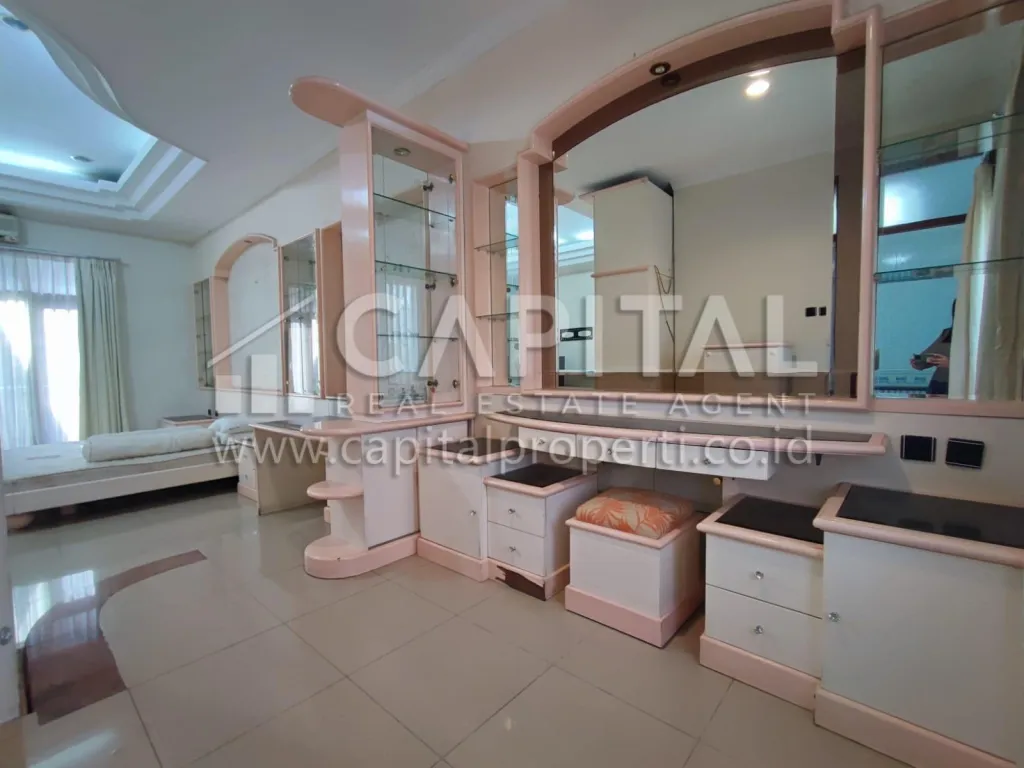 Sewa rumah 2 lantai di Kumala Garden Bandung | iklanova.com