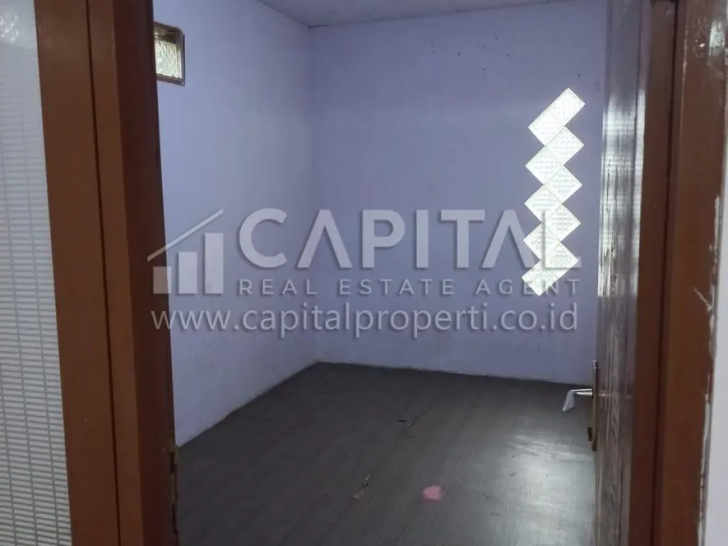 Sewa rumah 2.5 lantai di sayap Pajajaran bandung | iklanova.com