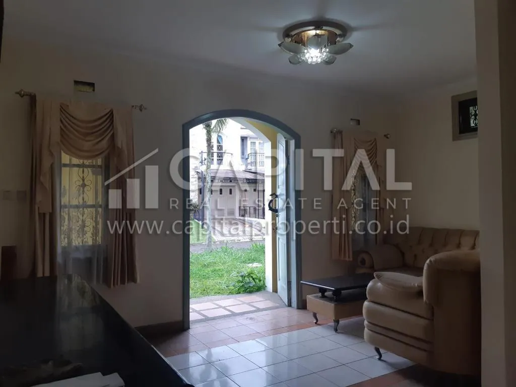 Sewa rumah di Parahyangan Rumah Villa Bandung | iklanova.com